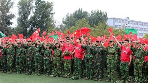 玩具战斗机大战